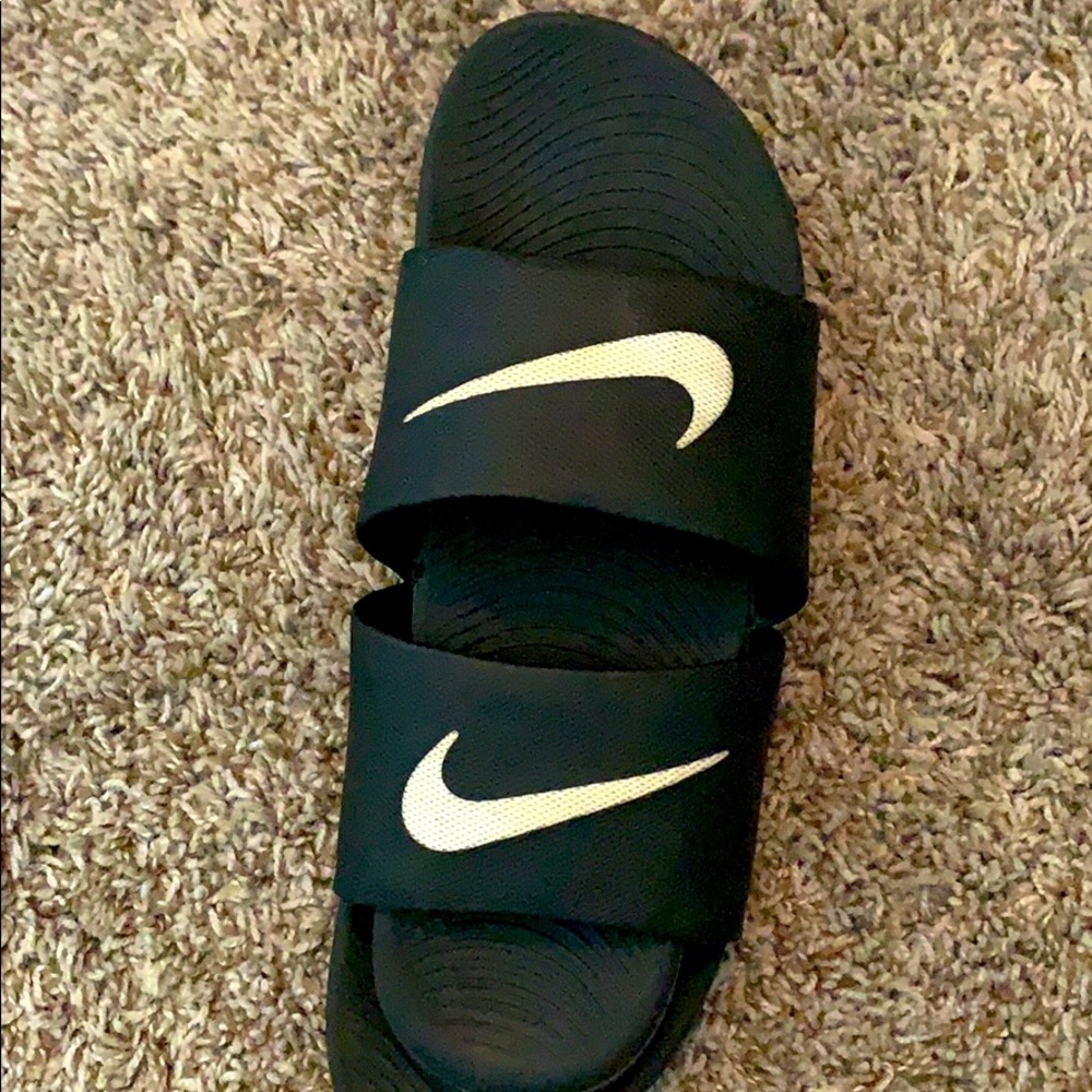Nike slides
